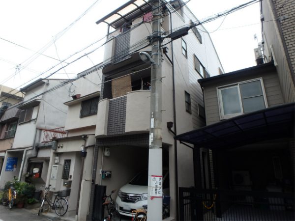 大阪市平野区にて三階建て一戸建ての外壁と屋根塗装で感謝頂いたお声