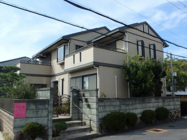 岸和田市にて外壁塗装と屋根塗装で綺麗になりお喜びのお声です