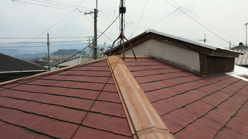 河内長野市のお客様宅の作業工程が現在屋根の下塗り塗装です！！