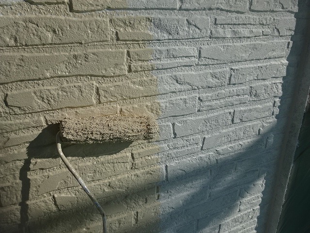 外壁の上塗り