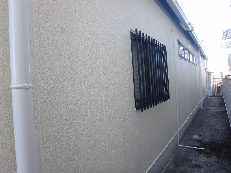 東大阪市で外壁リフォーム【外壁塗装で補修の跡も目立たず綺麗に】